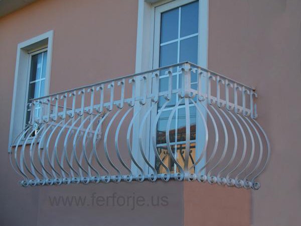 Ferforje Beyaz Balkon Korkuluğu
