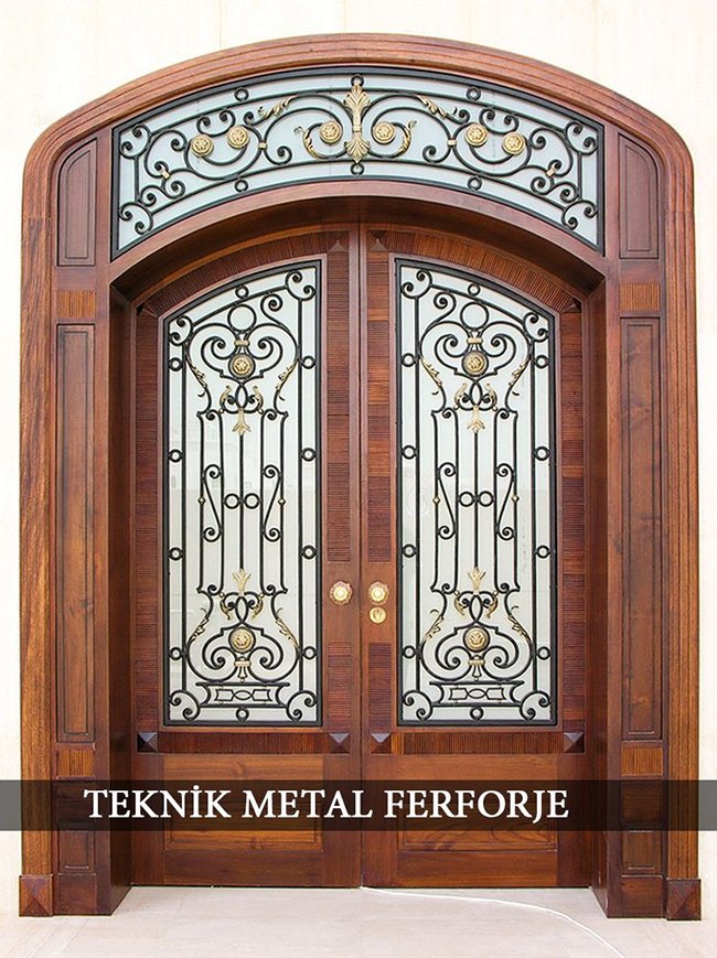 Ferforje El İşçiliği Ahşap Kapı